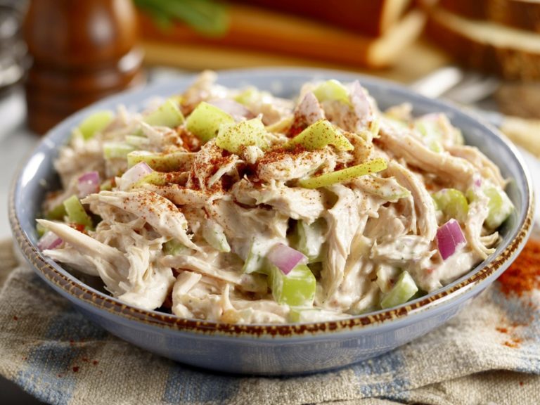 chicken,salad,:,shredded,chicken,mixed,with,creamy,mayo,,crisp